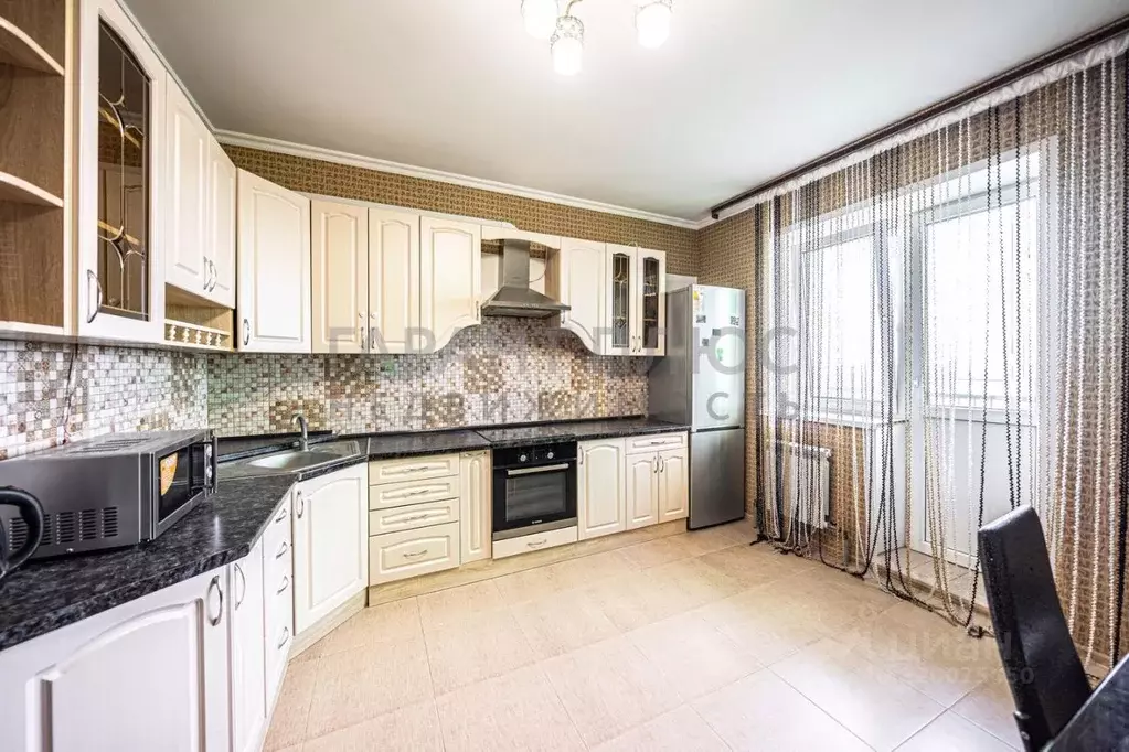 2-к кв. Липецкая область, Липецк пер. Балакирева, 1 (75.0 м) - Фото 2