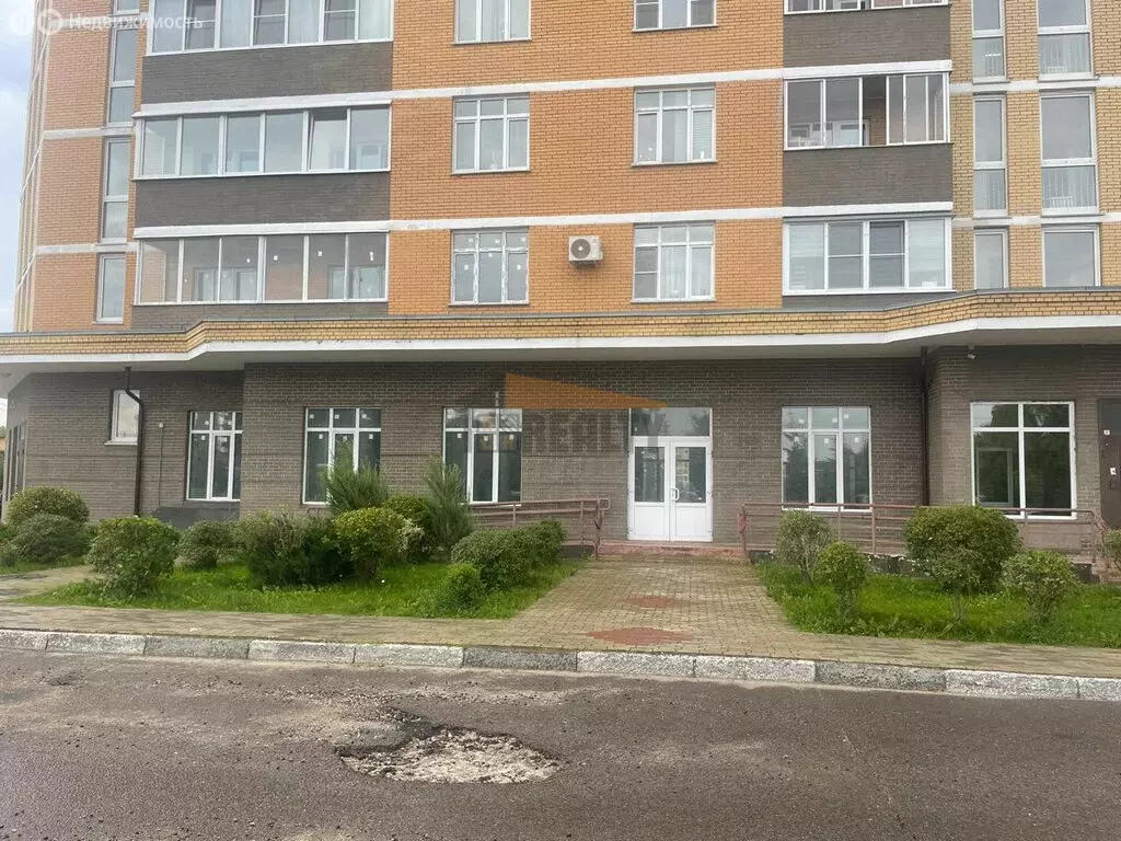 Торговая площадь (490 м) - Фото 1