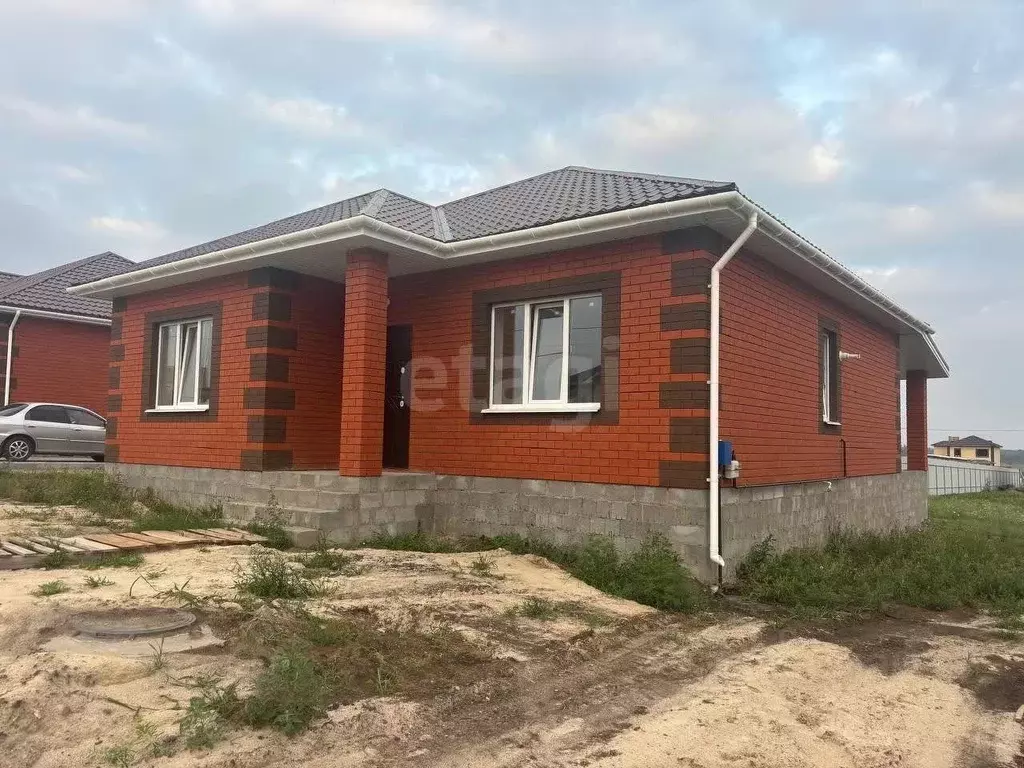 Дом в Белгородская область, Белгородский район, Пушкарское с/пос, с. ... - Фото 1