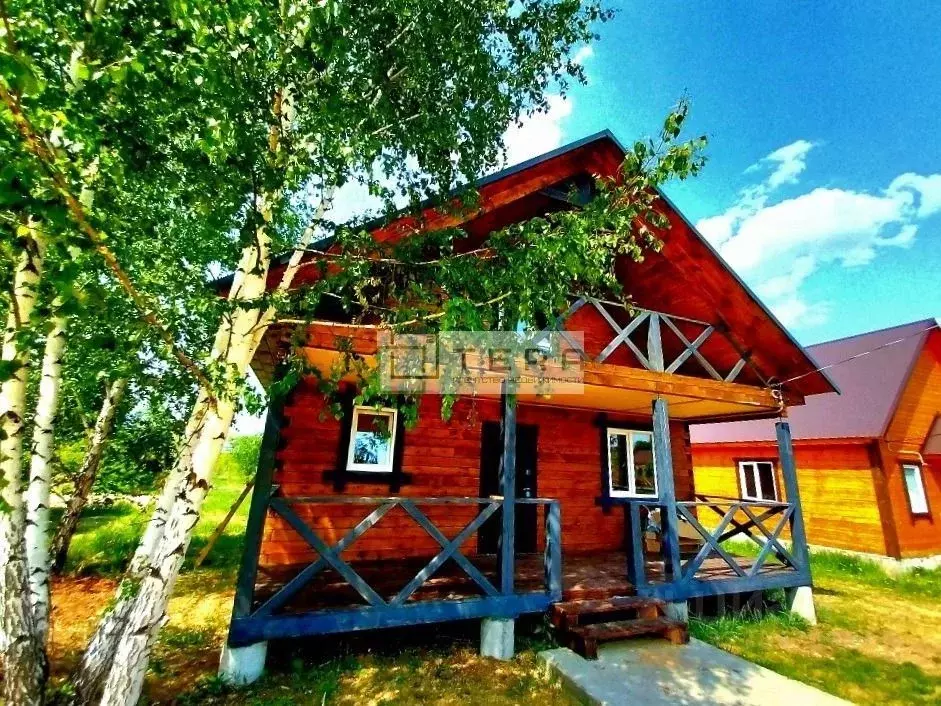 Дом в Башкортостан, Иглинский сельсовет, с. Иглино ул. ... - Фото 1