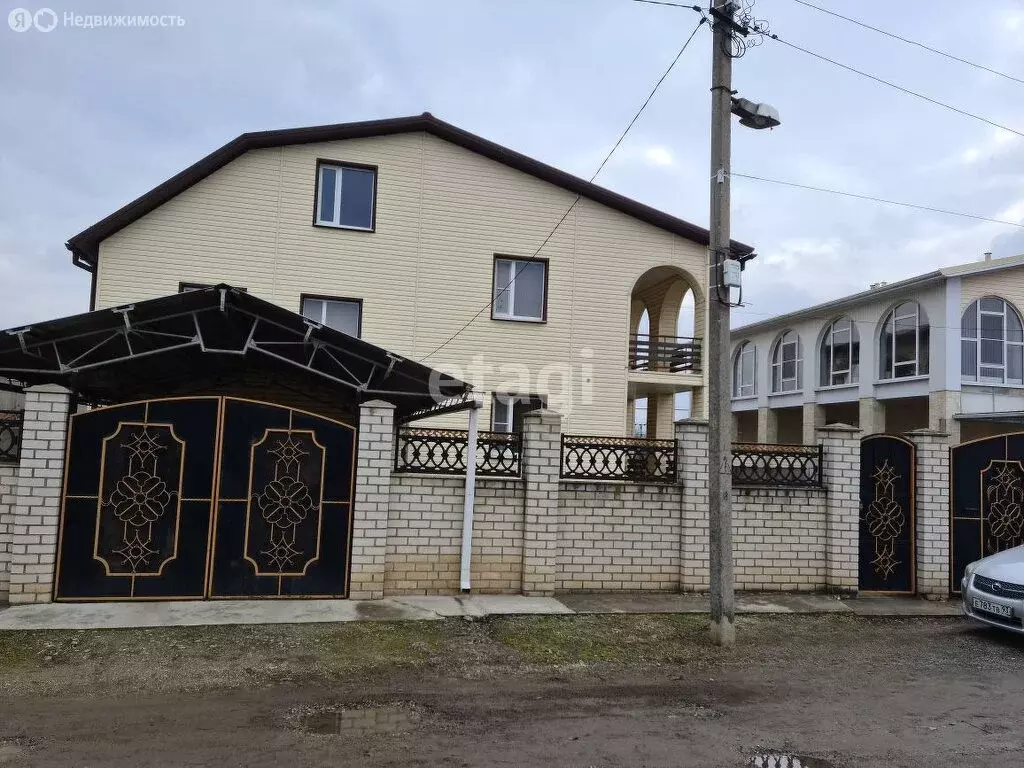 Дом в станица Павловская, Вишнёвая улица, 34 (346.2 м) - Фото 1