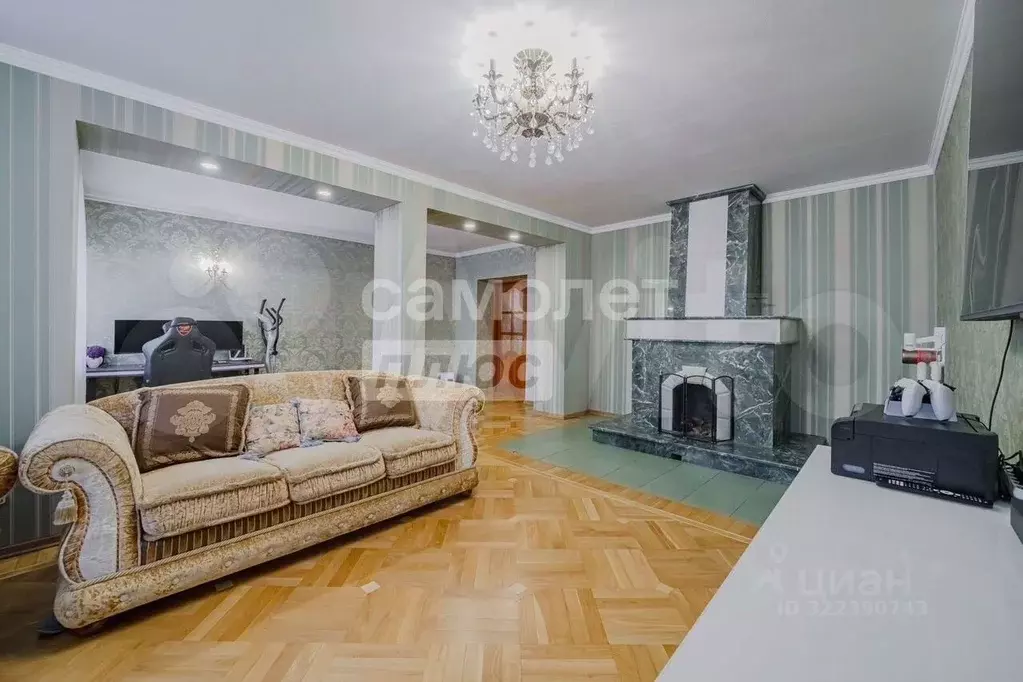 Таунхаус в Свердловская область, Екатеринбург ул. Долинка, 4 (203 м) - Фото 1