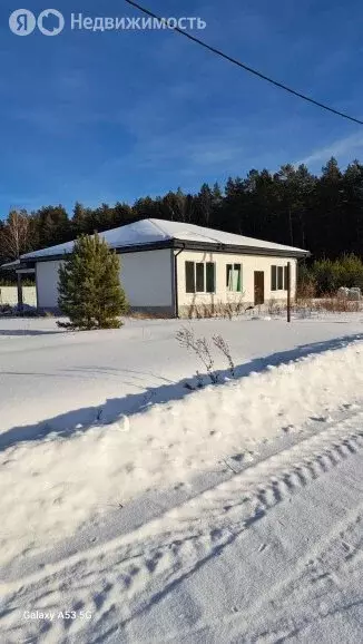 Дом в Свердловская область, Белоярский муниципальный округ, посёлок ... - Фото 1