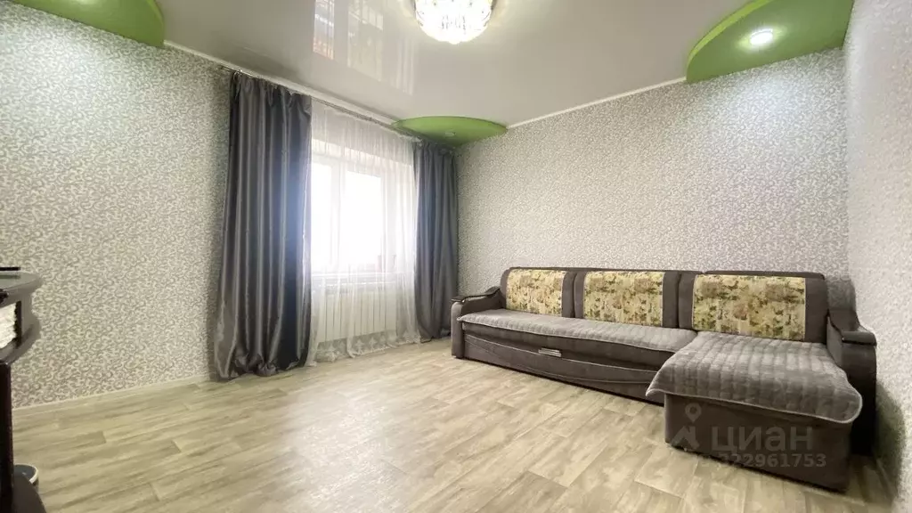 2-к кв. Саратовская область, Энгельс просп. Строителей, 47/2 (56.4 м) - Фото 1