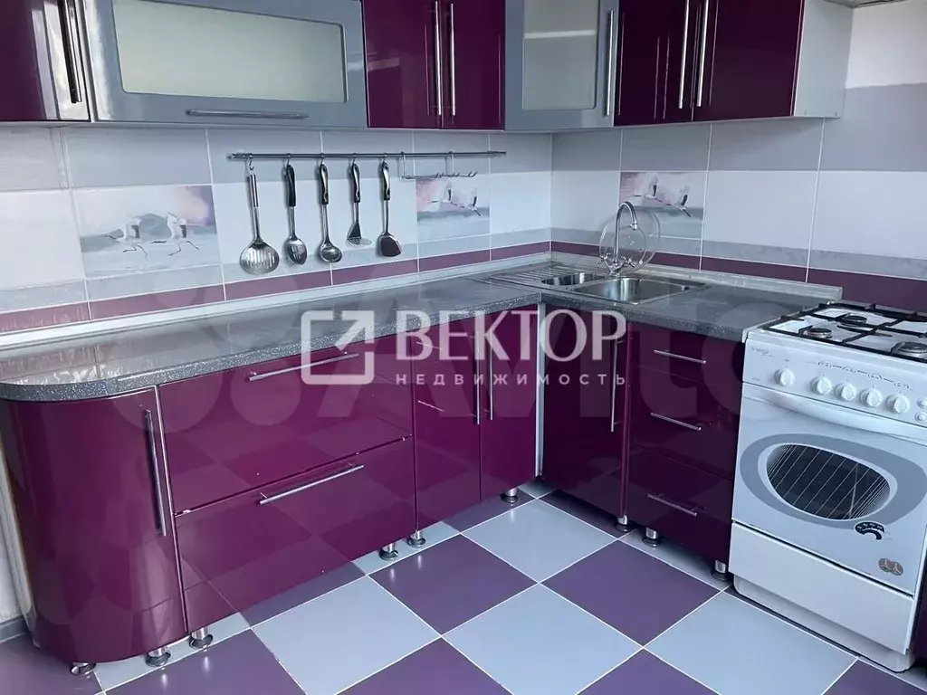 3-к. квартира, 68 м, 8/10 эт. - Фото 0