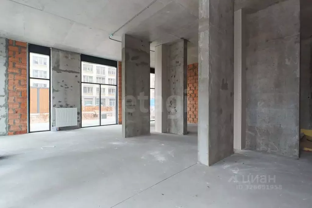 Помещение свободного назначения в Тюменская область, Тюмень ул. ... - Фото 1