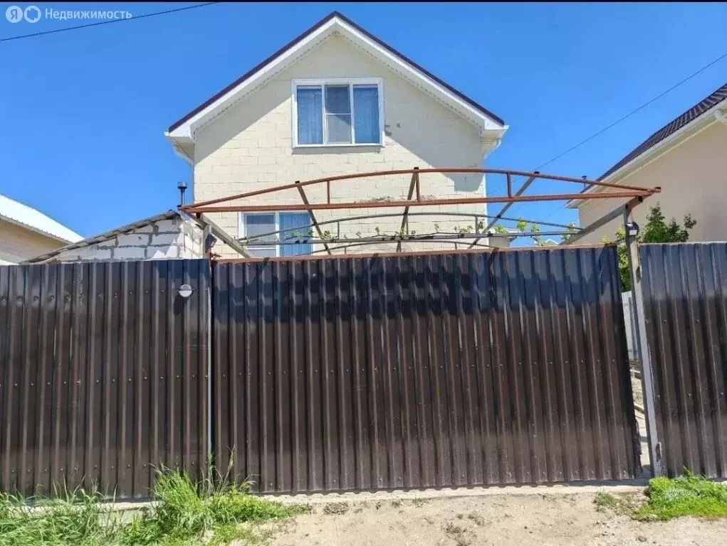 Дом в село Борисовка, Клюквенный переулок, 15 (105 м) - Фото 1