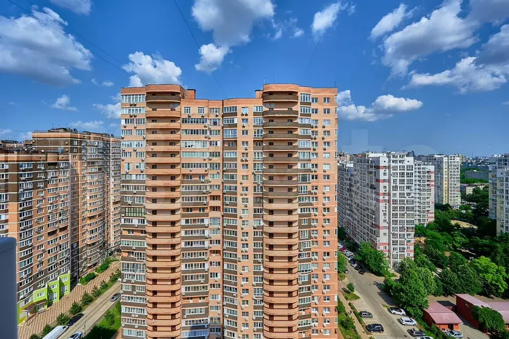 2-к. квартира, 67 м, 18/22 эт. - Фото 1