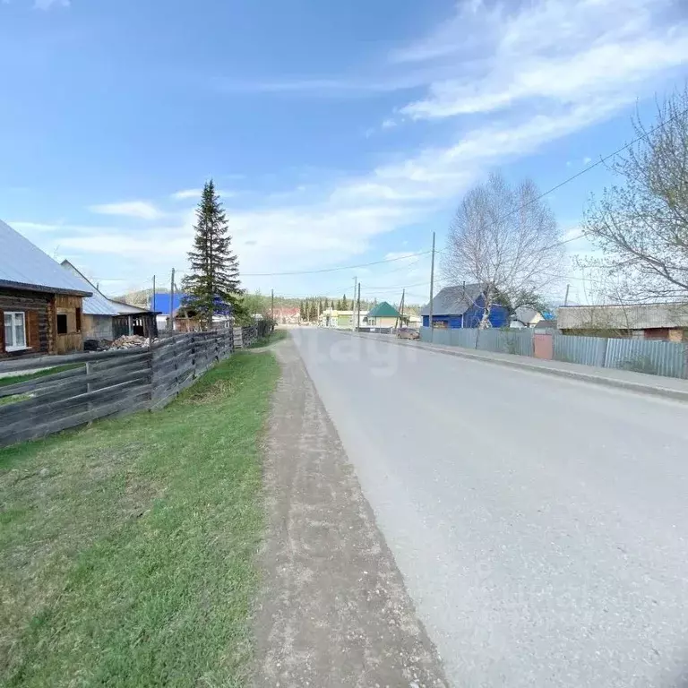 Участок в Алтай, с. Чоя ул. Ленина, 18Б (6.8 сот.) - Фото 1