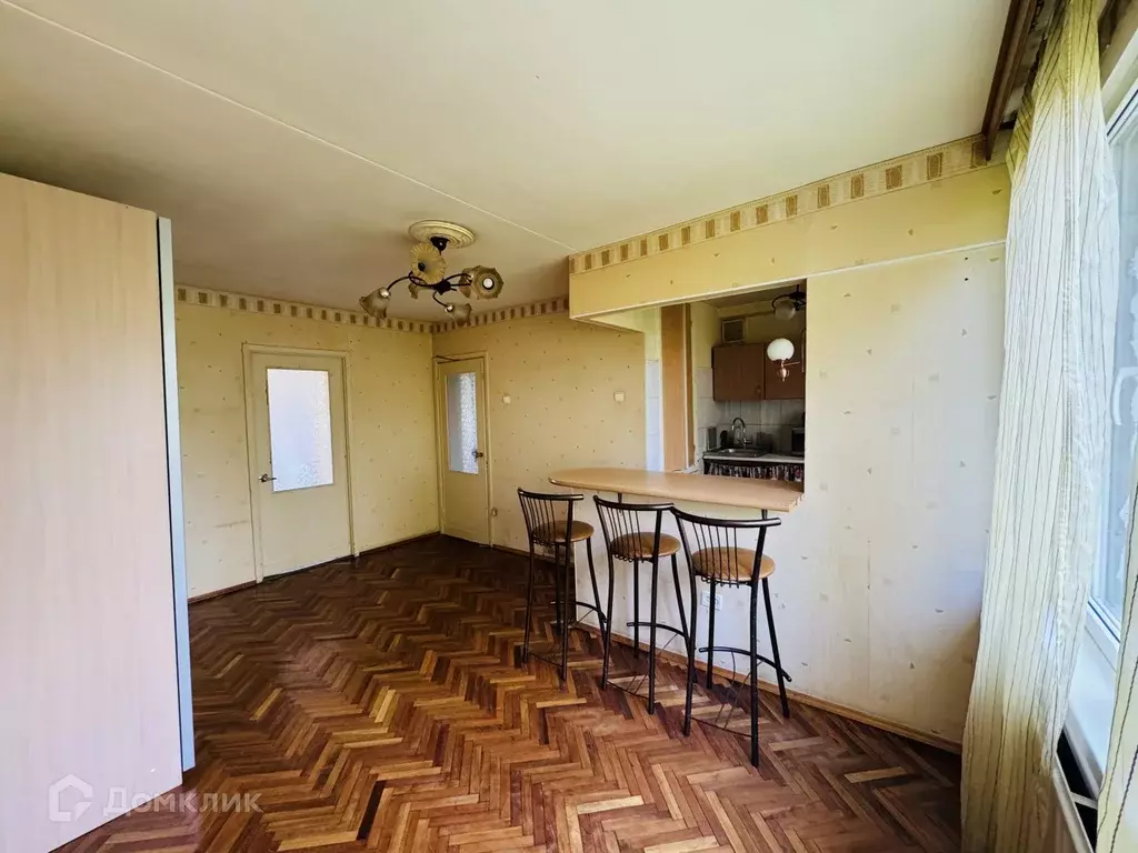 Продаётся 4-к квартира, 49.1 м - Фото 1