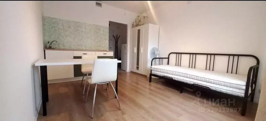 Студия Московская область, Люберцы ул. Летчика Ларюшина, 14 (20.0 м) - Фото 1