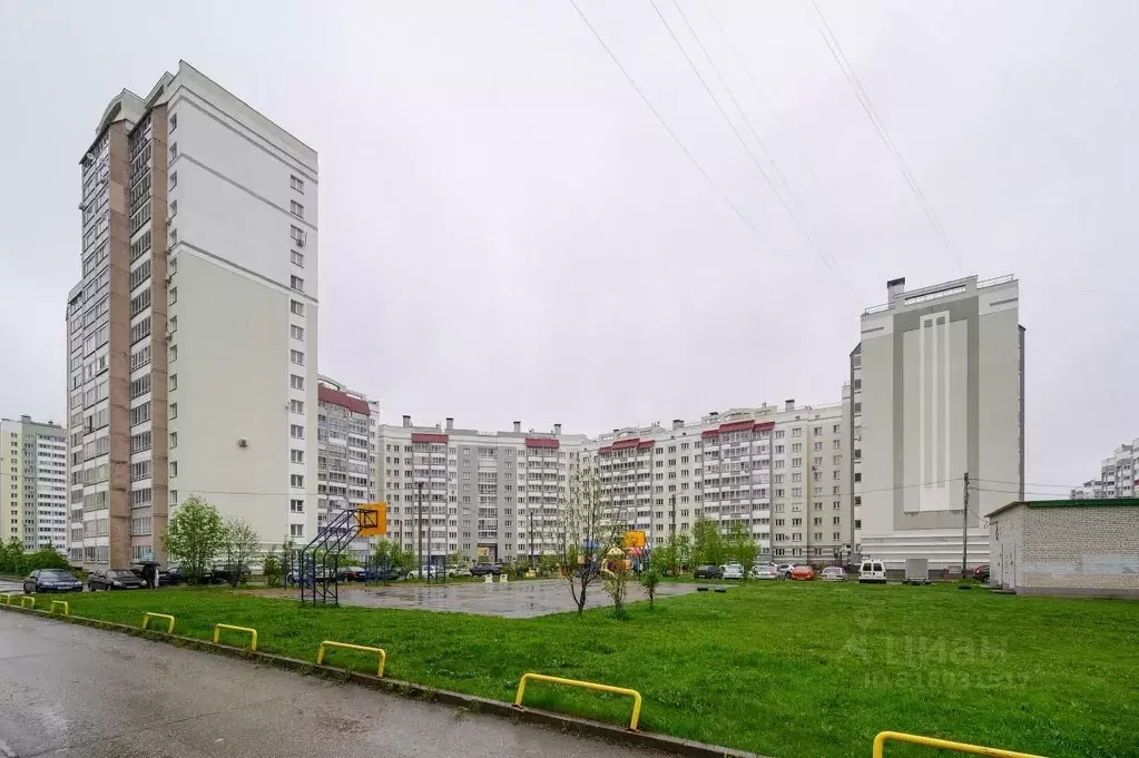 3-к кв. Кировская область, Киров ул. Мостовицкая, 3 (73.4 м) - Фото 1