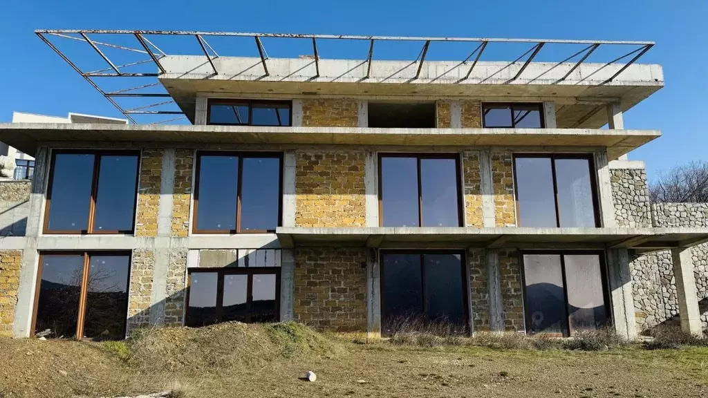 Дом в Крым, Алушта муниципальный округ, с. Пушкино  (289 м) - Фото 1