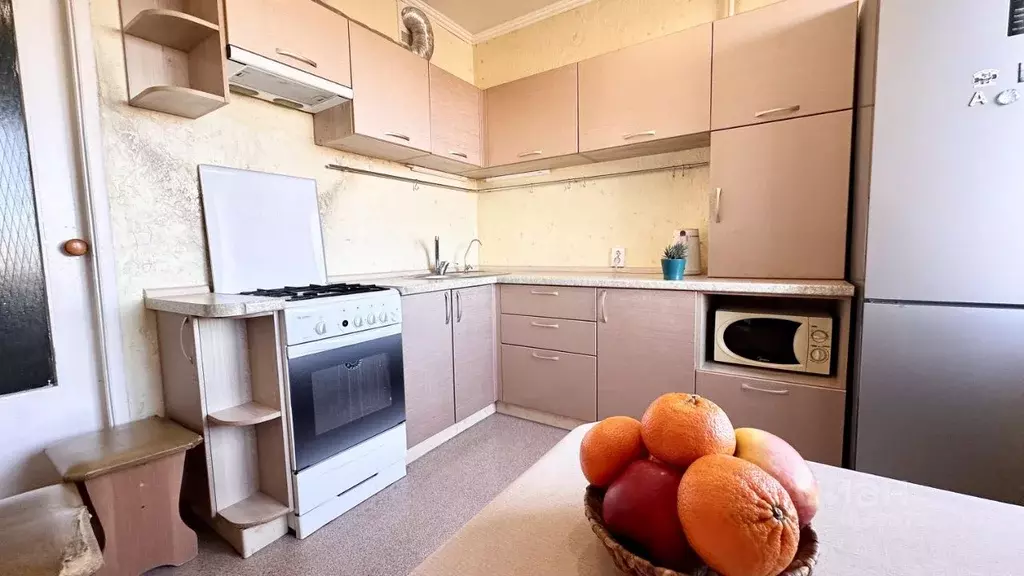 3-к кв. Омская область, Омск Съездовская ул., 41 (65.7 м) - Фото 2