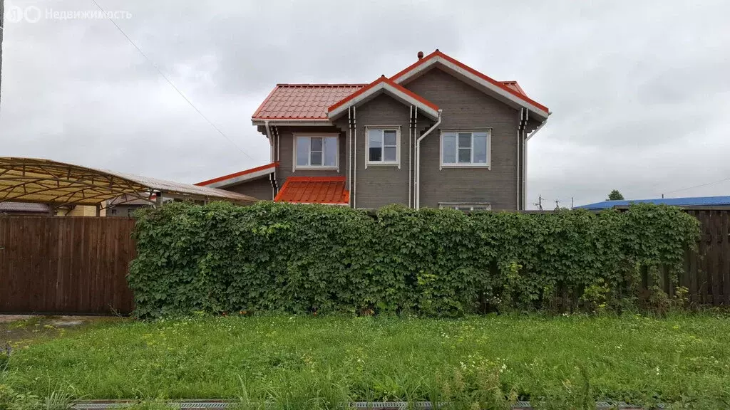 Дом в Бобровский, Цветочная улица, 6 (100 м) - Фото 0