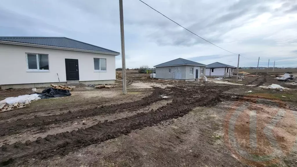 Дом в Крым, Симферопольский район, Кольчугинское с/пос, с. Прудовое ... - Фото 1