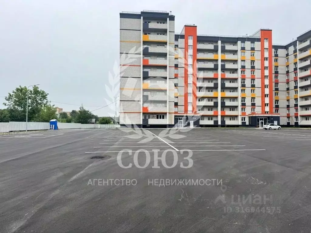 1-к кв. Калужская область, Калуга Резванская ул., 7 (43.7 м) - Фото 0