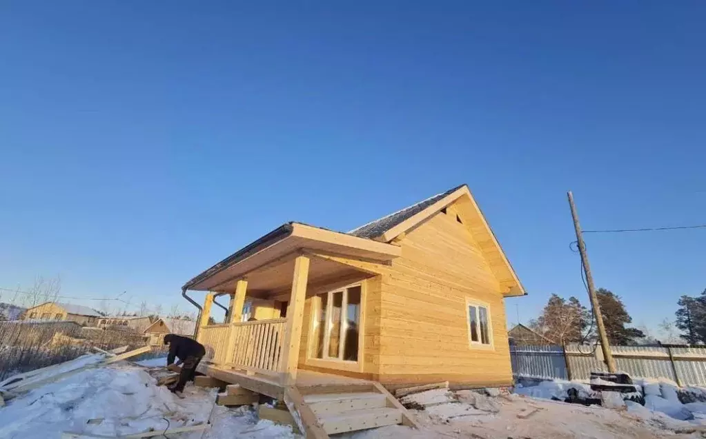 Дом в Саха (Якутия), Якутск ш. Хатынг-Юряхское (60 м) - Фото 1