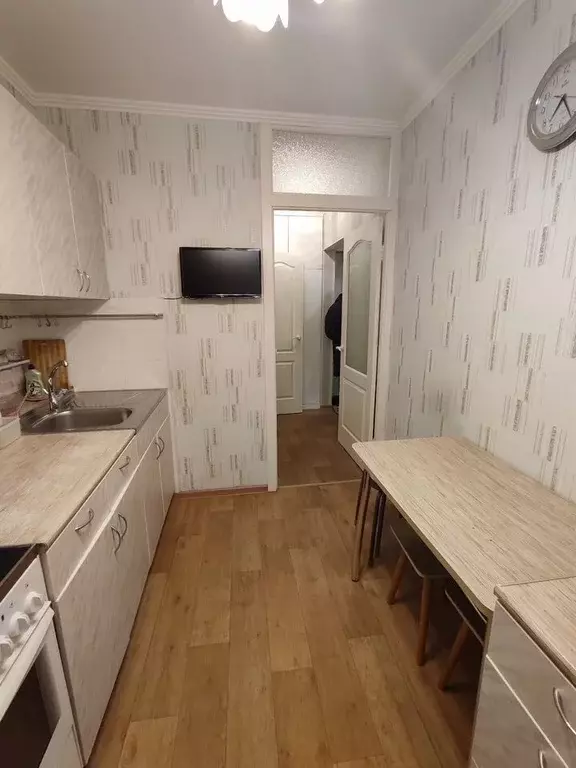 2-к кв. Тюменская область, Тобольск 6-й мкр, 8 (46.0 м) - Фото 0