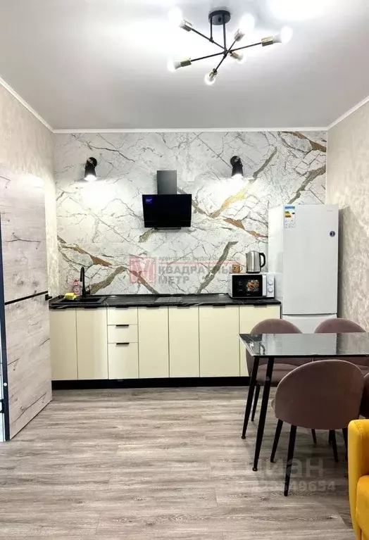 1-к кв. Белгородская область, Старый Оскол Космос мкр, 11А (43.0 м) - Фото 1