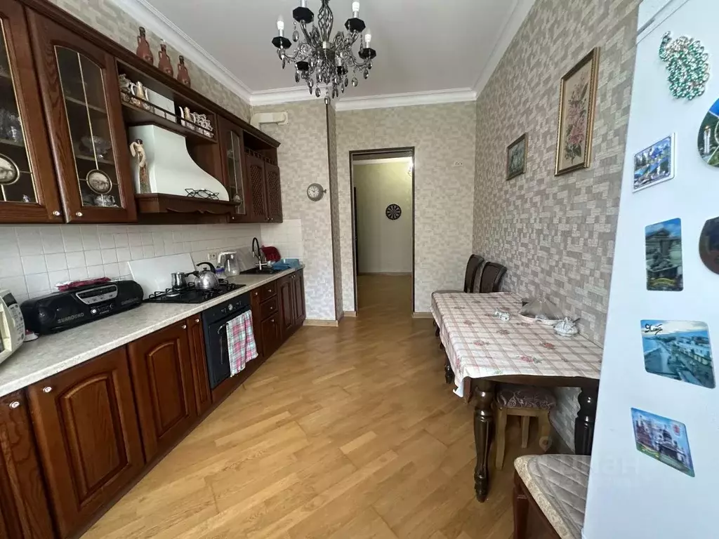 2-к кв. Дагестан, Махачкала ул. Времена Года, 8А (86.0 м) - Фото 0