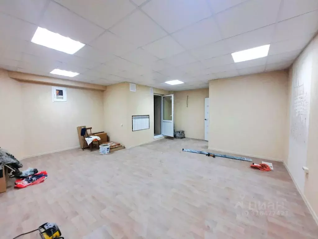 Помещение свободного назначения в Самарская область, Самара просп. ... - Фото 1