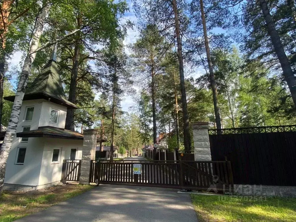 Дом в Кемеровская область, Анжеро-Судженск Парковая ул. (492 м) - Фото 0
