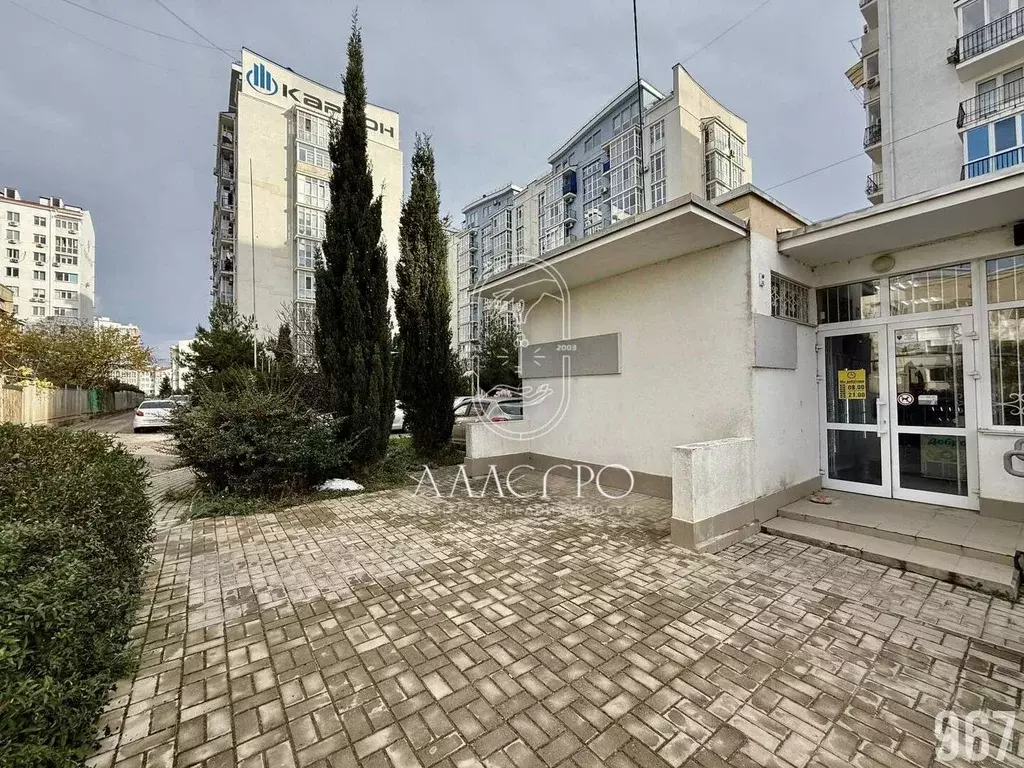 Торговая площадь в Севастополь ул. Челнокова, 39А (71 м) - Фото 2