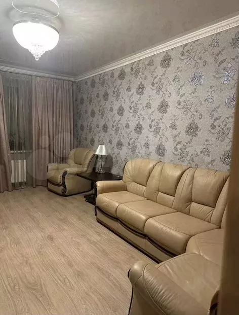 3-к. квартира, 80м, 2/10эт. - Фото 0