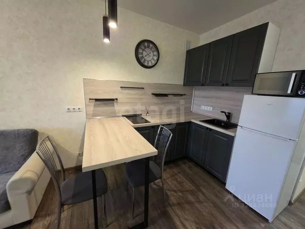 Студия Тюменская область, Тюмень Комбинатская ул., 54к2 (30.4 м) - Фото 1