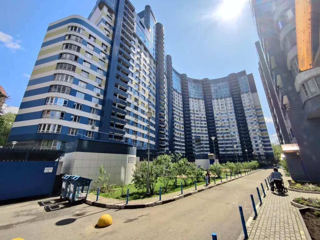 2-к кв. Московская область, Химки Московская ул., 21А (76.0 м) - Фото 0
