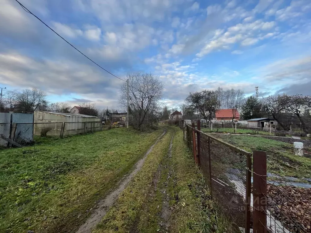 Участок в Московская область, Сергиево-Посадский городской округ, д. ... - Фото 0