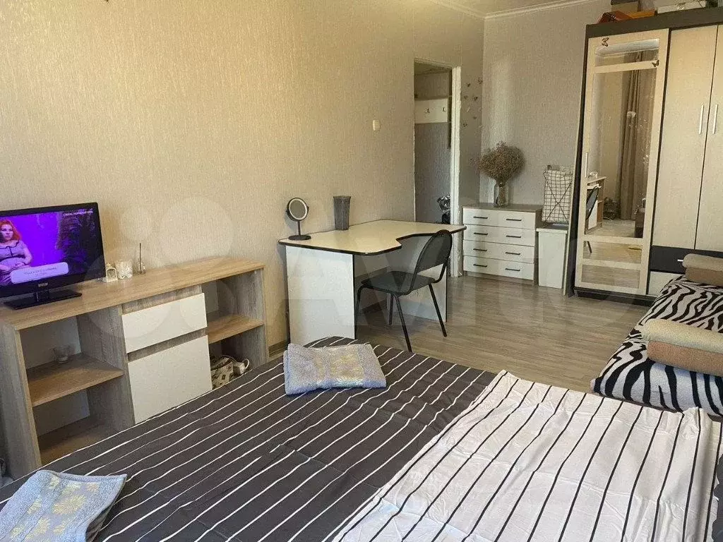 1-к. квартира, 32 м, 7/9 эт. - Фото 1