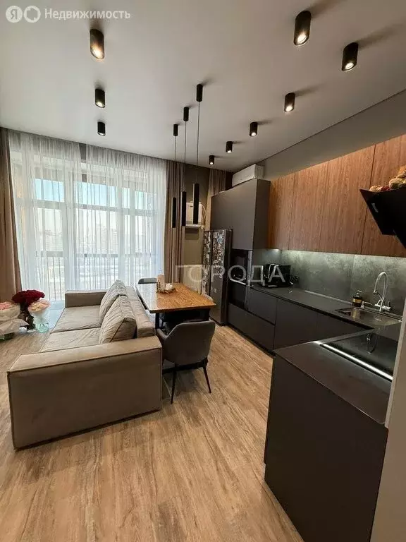 3-комнатная квартира: Новосибирск, улица Шевченко, 19/1к1 (80 м) - Фото 1