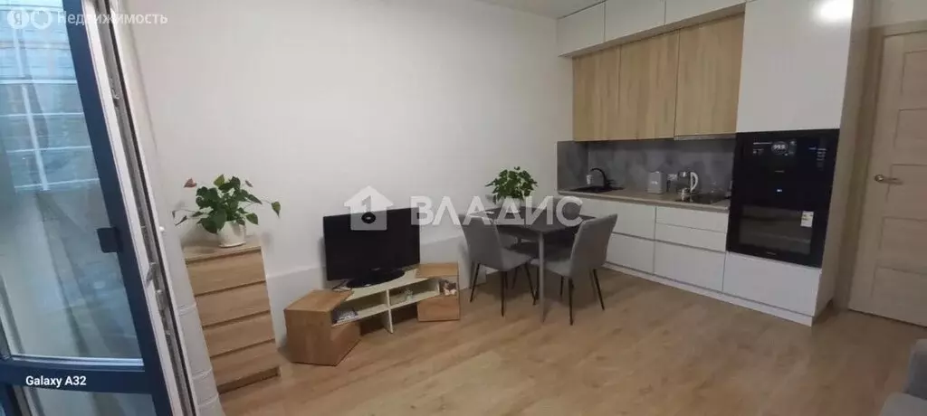 Квартира-студия: Санкт-Петербург, Новолитовская улица, 14 (26 м) - Фото 1