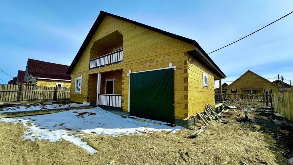Дом в Иркутская область, Иркутский район, с. Хомутово  (200 м) - Фото 1