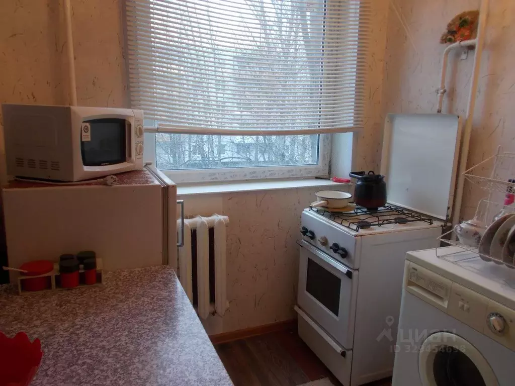 1-к кв. Ленинградская область, Кириши Молодежный бул., 12 (31.0 м) - Фото 1
