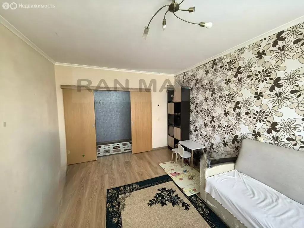 3-комнатная квартира: посёлок Западный, Юбилейная улица, 25 (63.5 м) - Фото 2