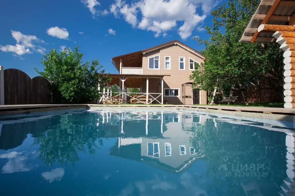 Дом в Свердловская область, Екатеринбург ул. Севастопольская (200 м) - Фото 1