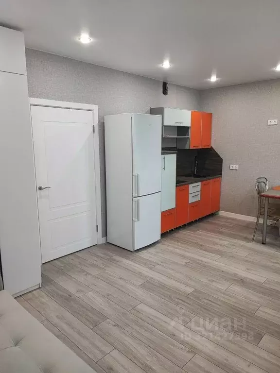 Студия Ульяновская область, Ульяновск просп. Врача Сурова, 36 (33.0 м) - Фото 1