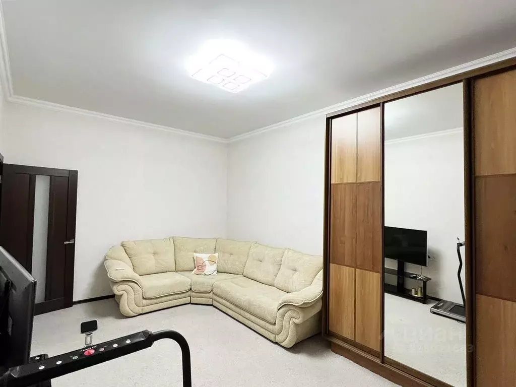3-к кв. Крым, Симферополь ул. Крылова, 60 (67.0 м) - Фото 2