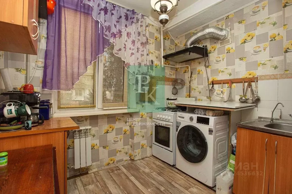 2-к кв. Севастополь ул. Бориса Михайлова, 23 (49.2 м) - Фото 1