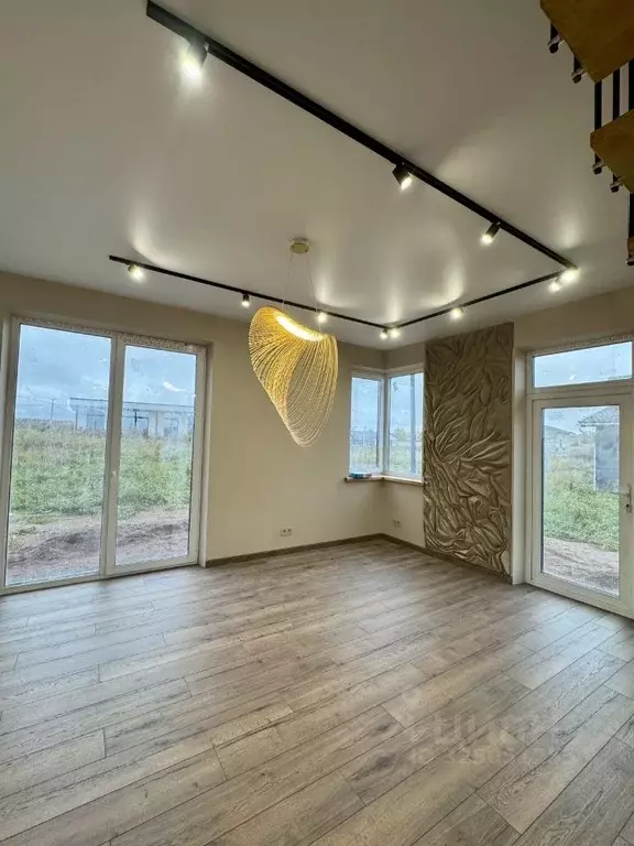 Дом в Ленинградская область, Ломоносовский район, Низинское с/пос, ... - Фото 1