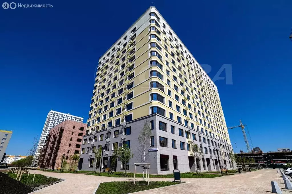 2-комнатная квартира: Тюмень, улица Эльвиры Федоровой, 1с1 (64 м) - Фото 1