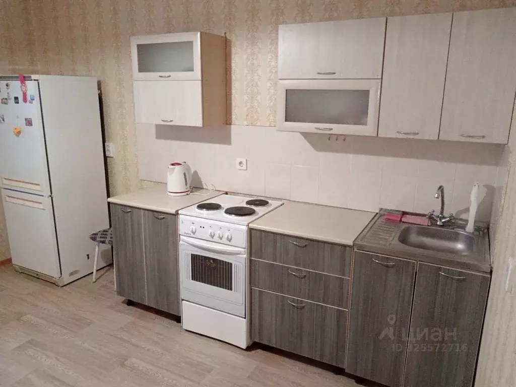 1-к кв. Тюменская область, Тюмень Амурская ул., 4 (44.0 м) - Фото 1