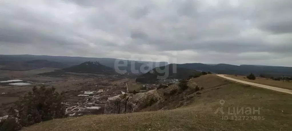 Участок в Крым, Бахчисарайский район, с. Красный Мак  (131.1 сот.) - Фото 0