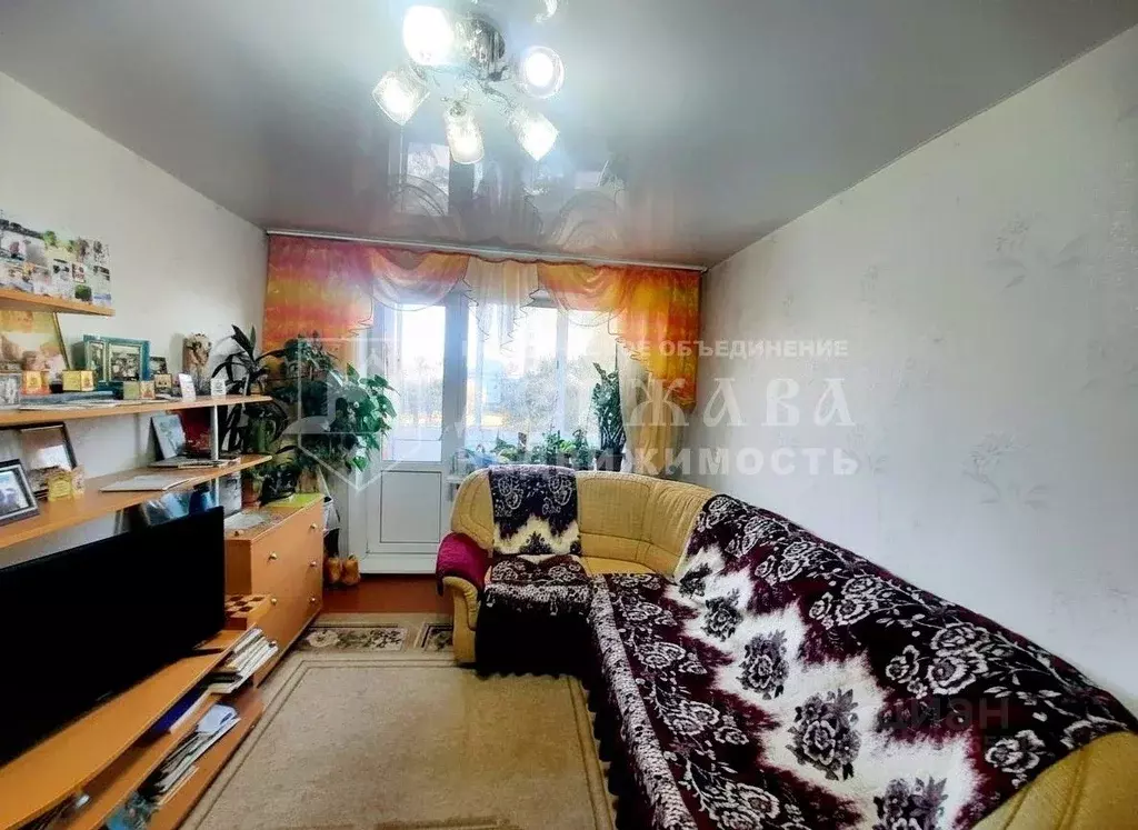 2-к кв. Кемеровская область, Кемерово просп. Шахтеров, 46 (44.9 м) - Фото 1