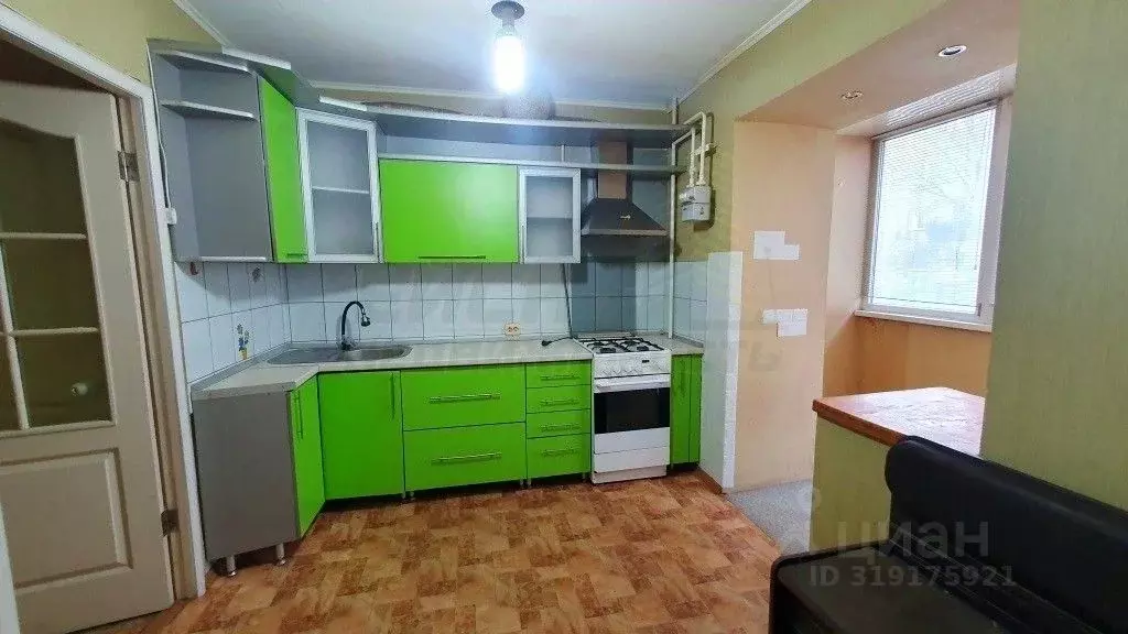 3-к кв. Краснодарский край, Ейск ул. Калинина, 292 (74.2 м) - Фото 0