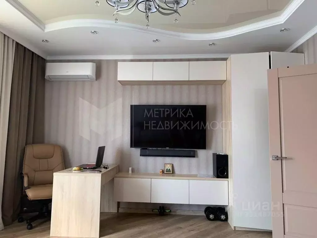 1-к кв. Тюменская область, Тюмень ул. Федюнинского, 30к1 (45.0 м) - Фото 0