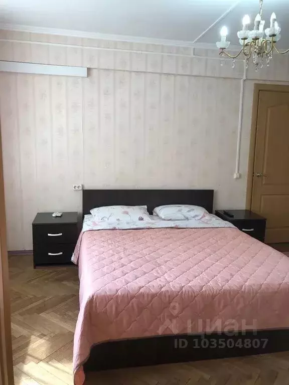3-к кв. Краснодарский край, Сочи Центральный мкр, ул. Роз, 63 (57.0 м) - Фото 1